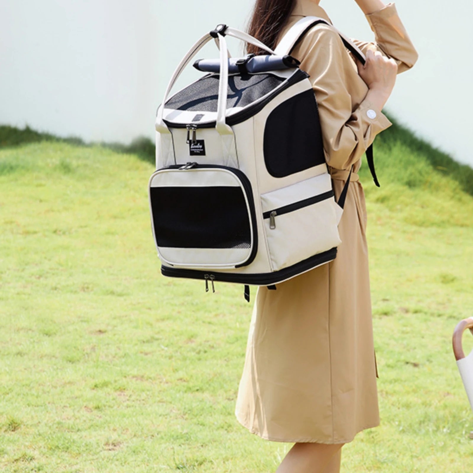 Pet Carrier Backpack Zippered Mesh Pet Carrier Backpack Top Handles Water-Resistant for Outdoor Use