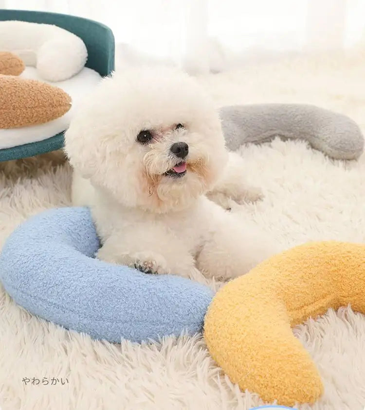 U-Shaped Pet Pillow Plush Sleep Aid for Cats & Dogs — Comfortable Winter Cervical Support Throw Pillow
