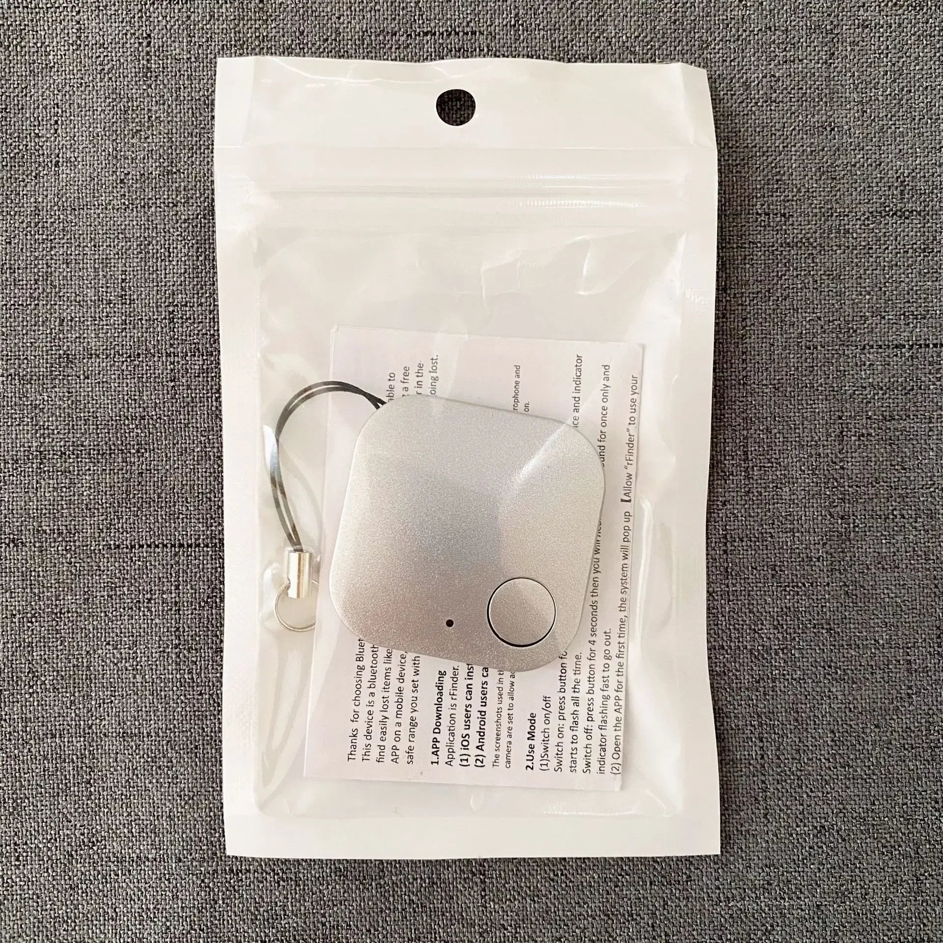 Mini Bluetooth Pet Tracker with Built-In Speaker - AirTag-Style Anti-Loss Finder for Dogs & Cats (iOS & Android)