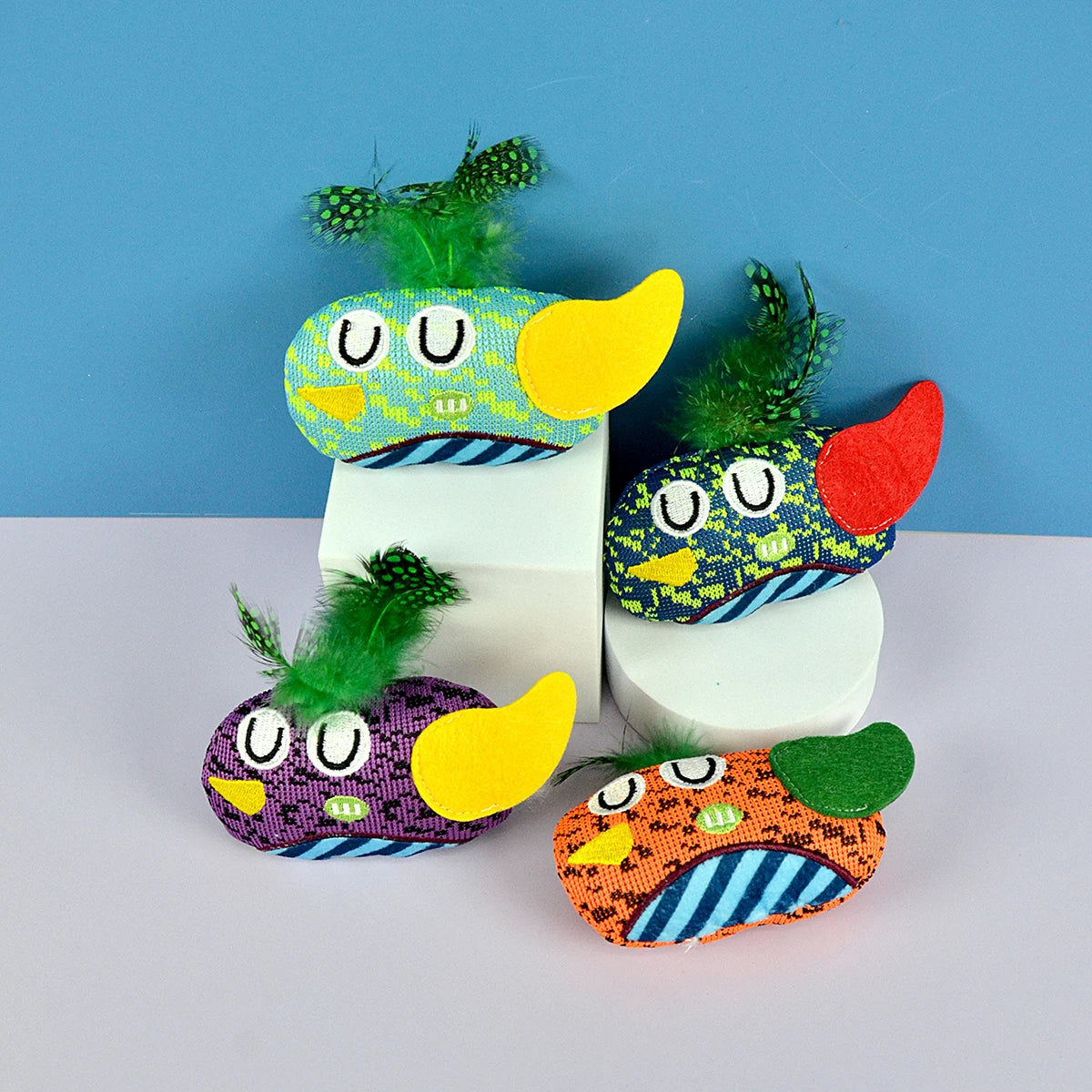 4-Piece Faux Feather Cat Toy Set with Bells — Interactive Boredom Relief Kit for Cats