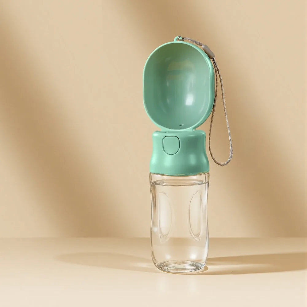 Leak-proof Outdoor Dog Water Bottle with Filter Sealed Dog Water Dispenser Separate Wet and Dry Areas Press Design