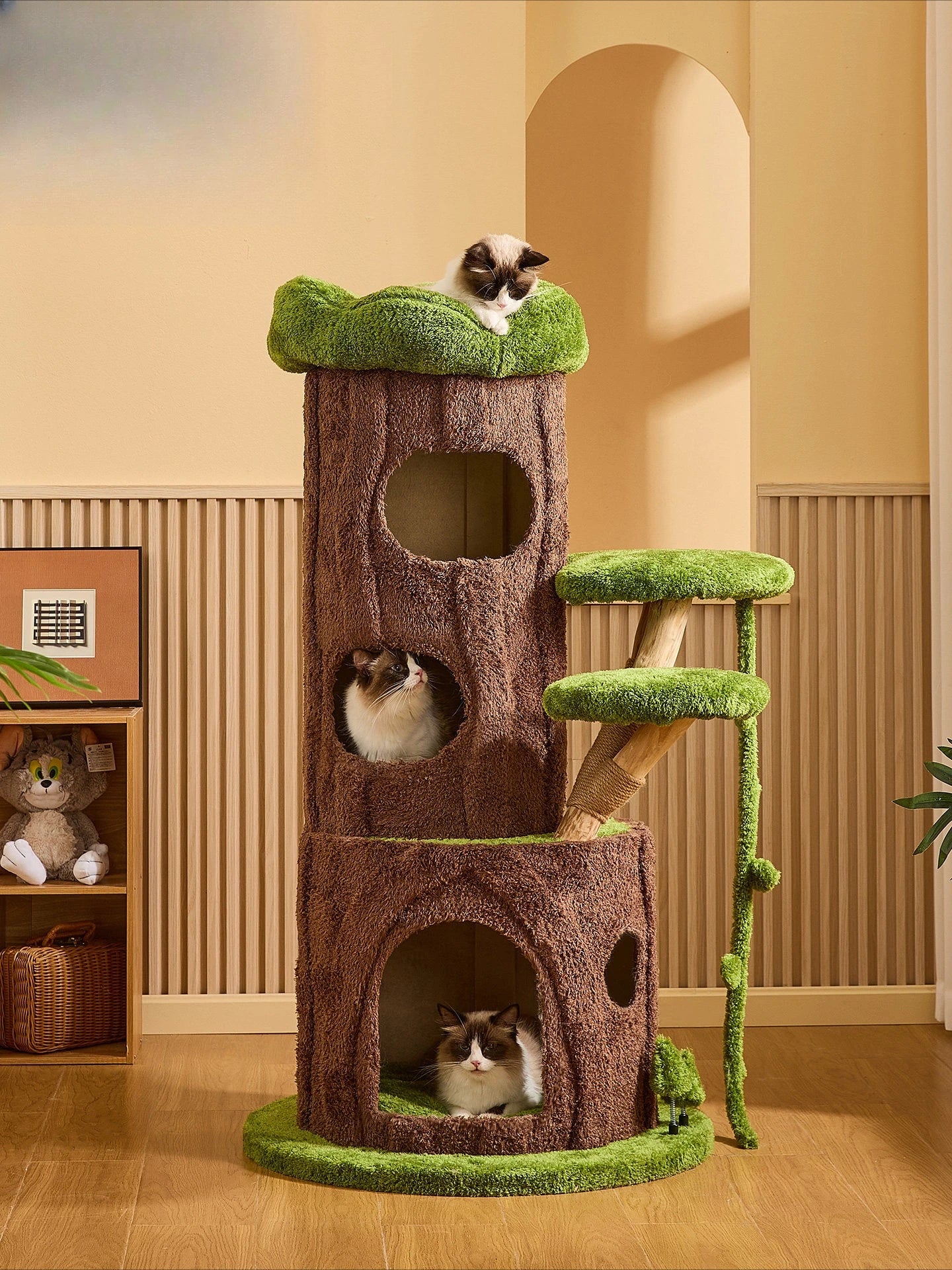 Solid Wood Jungle Cat Tree with Scratching Board