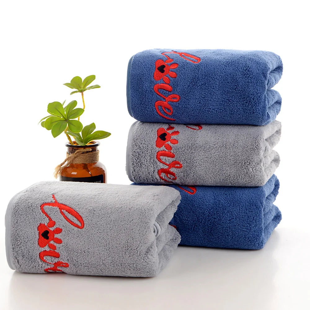 1/2/4pcs Quick Drying Dog and Cat Towels Soft Fiber Towels Bath Towel Pet Bathrobe Covenient  Cleaning Towel Pet Supplies