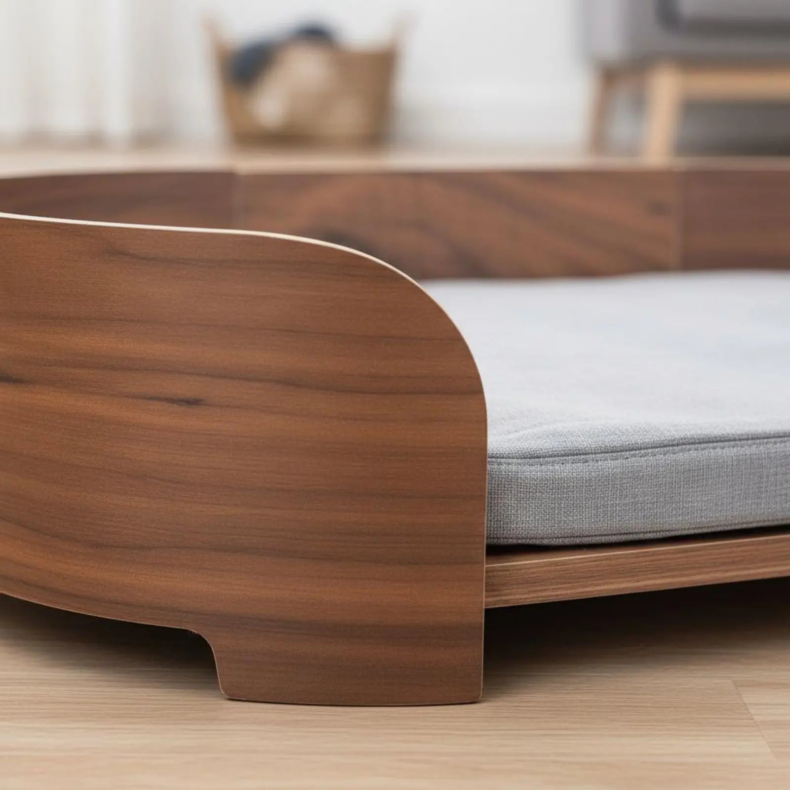 Oval Wooden Pet Sofa Bed with Removable Cover (All-Season)
