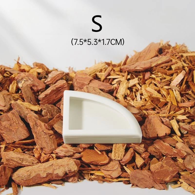 Anti-escape Mealworm Storage Containers, Pet Feeding Supplies，Special Feeding Bowls for Reptiles, Lizards, Hamsters